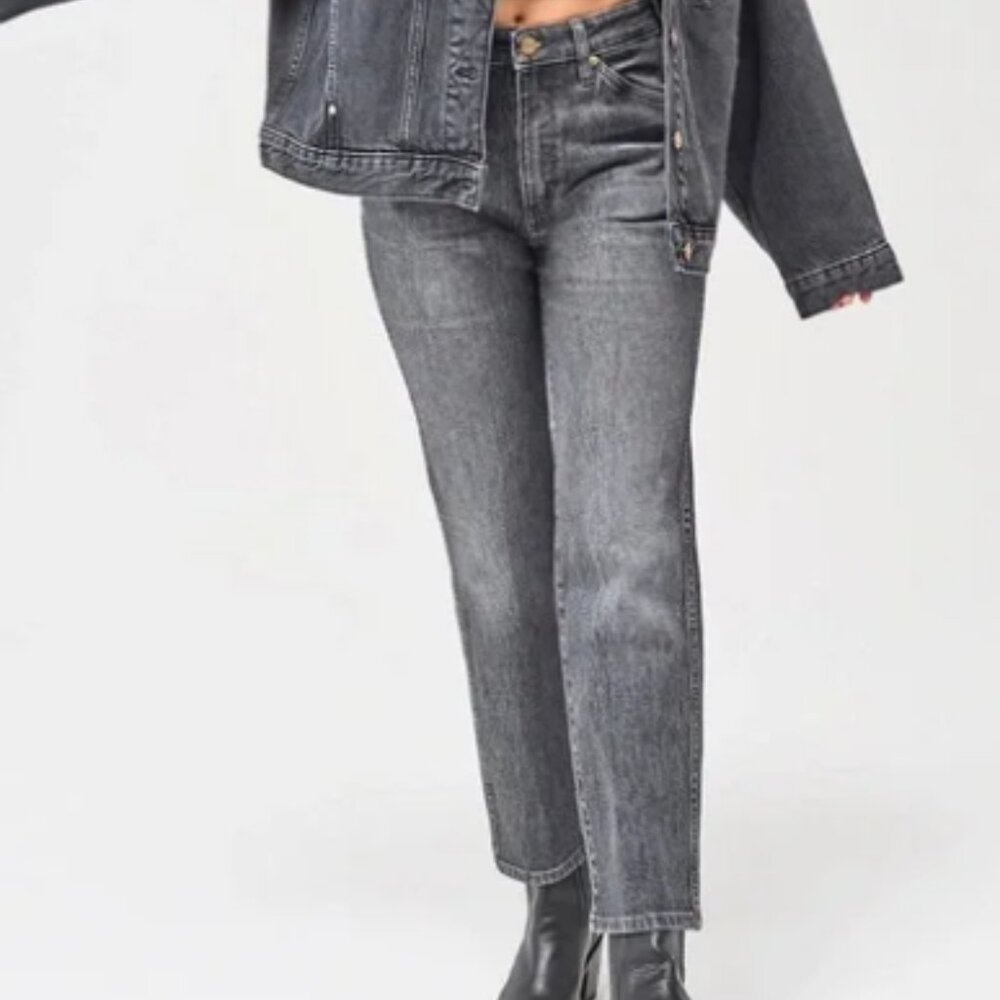 Wrangler Women’s Wild West High Rise Straight Washed Black Denim Jeans 30 x28
